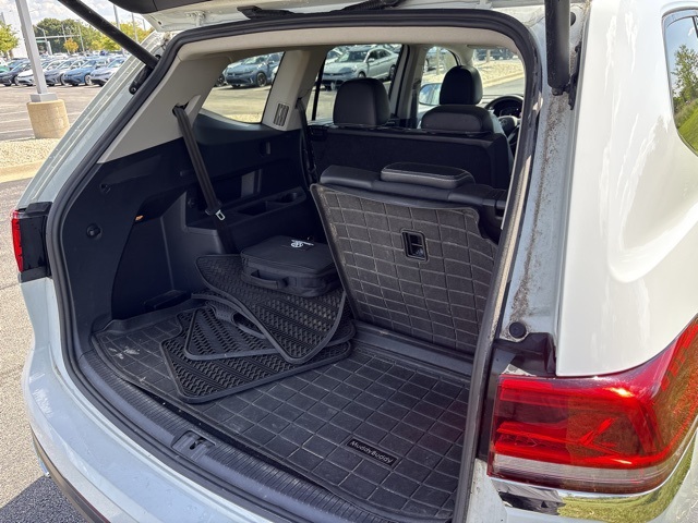 2022 Volkswagen Atlas SEL photo 11