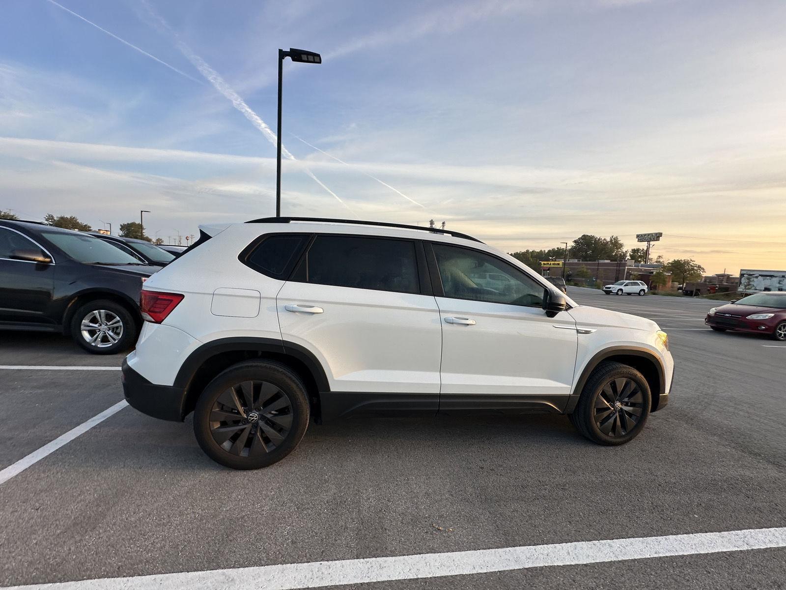 2023 Volkswagen Taos S photo 4