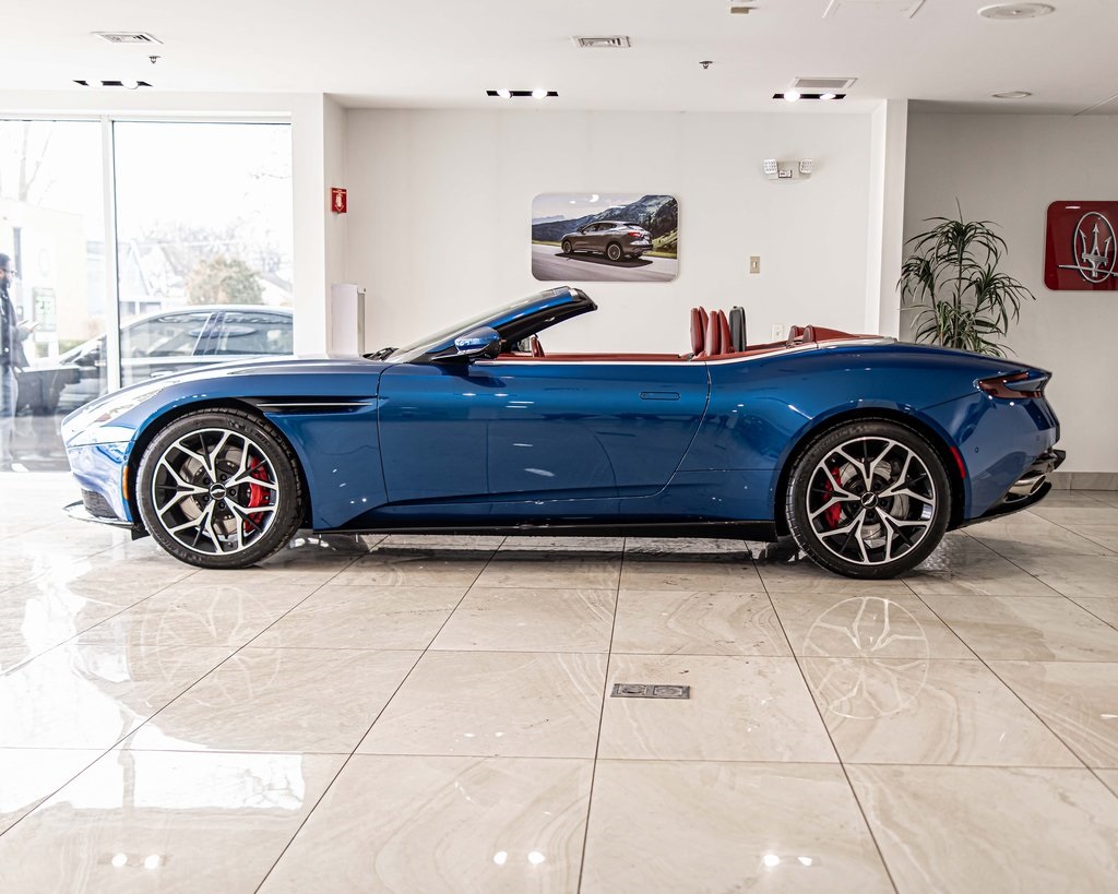 2022 ASTON MARTIN DB11 - Image 6