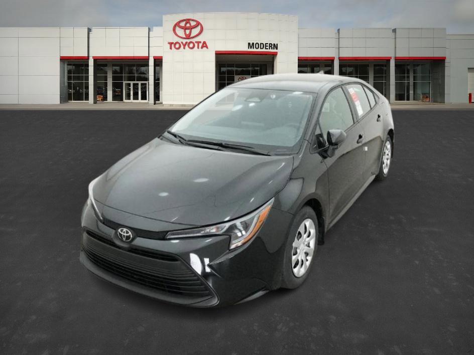 2026 Toyota Corolla LE photo 5
