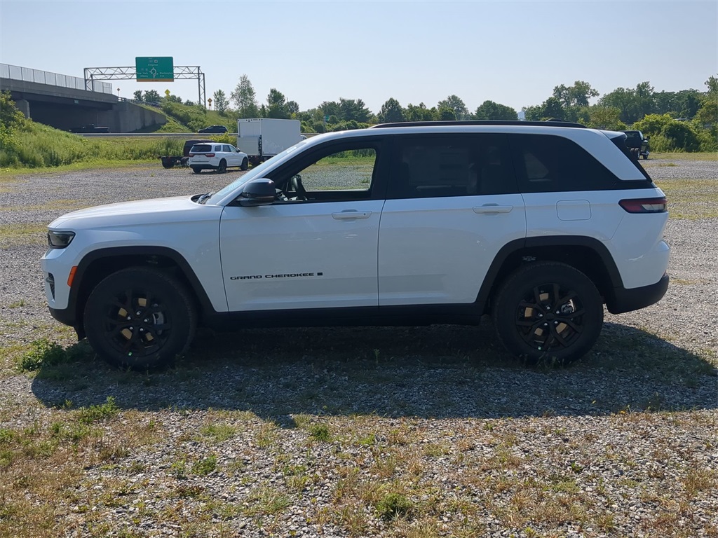 2025 Jeep Grand Cherokee Altitude X photo 4