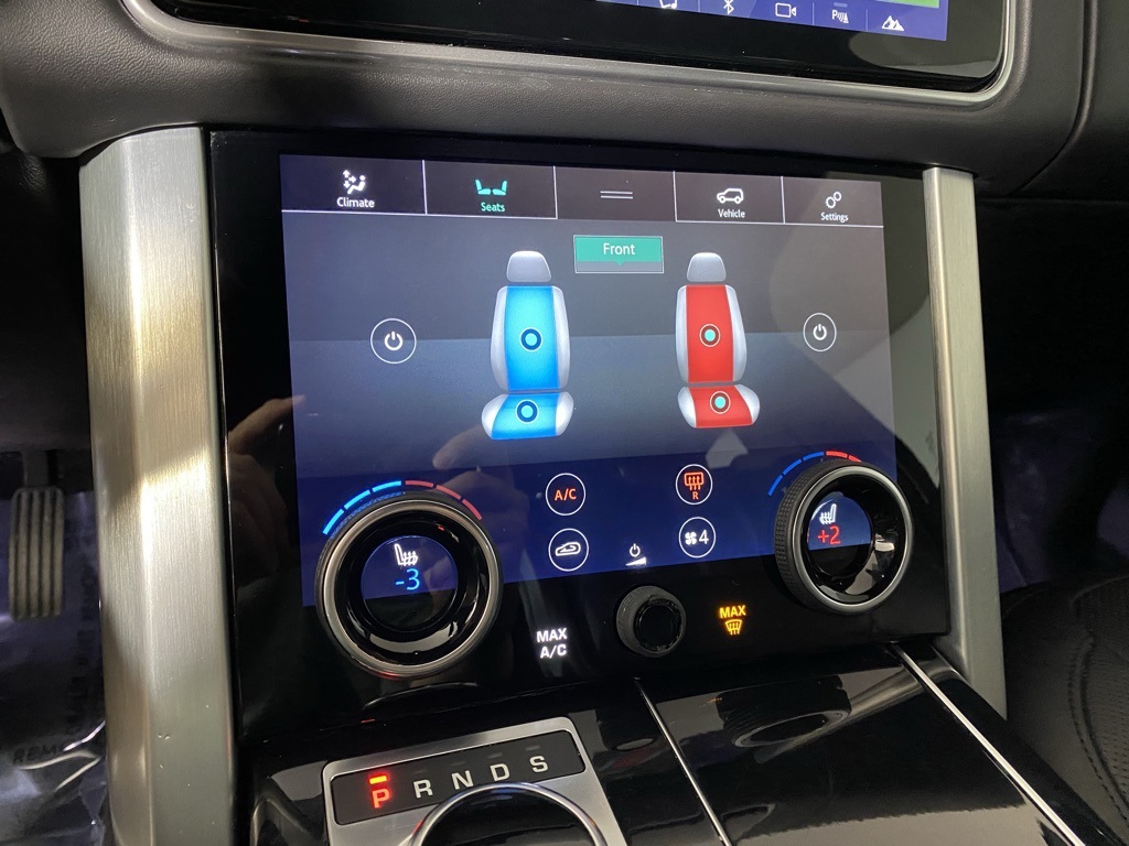 2020 Land Rover Range Rover HSE photo 16