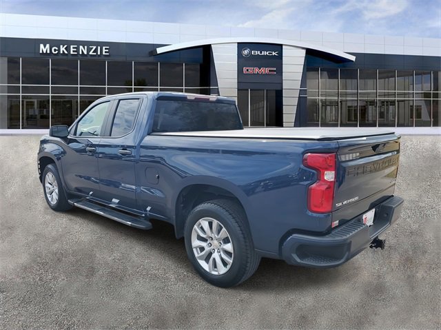 2022 Chevrolet Silverado 1500 Custom photo 3
