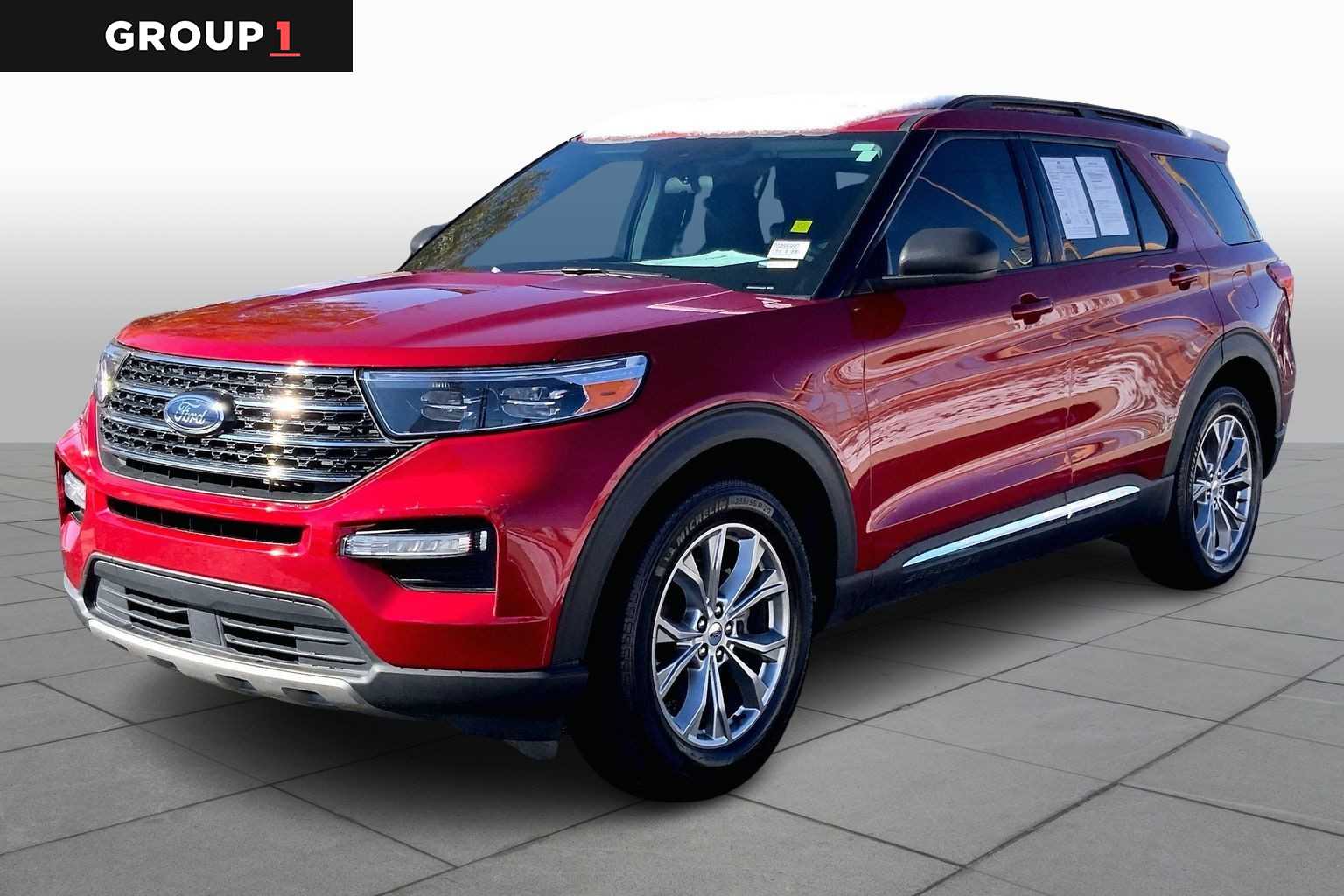 2023 Ford Explorer XLT's photo