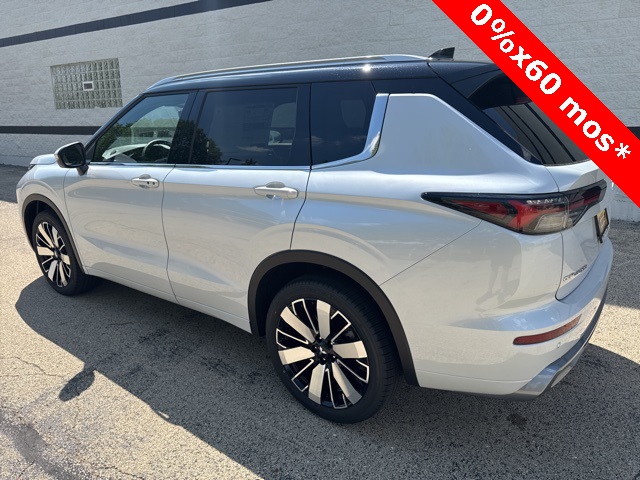 2025 Mitsubishi Outlander SEL photo 5