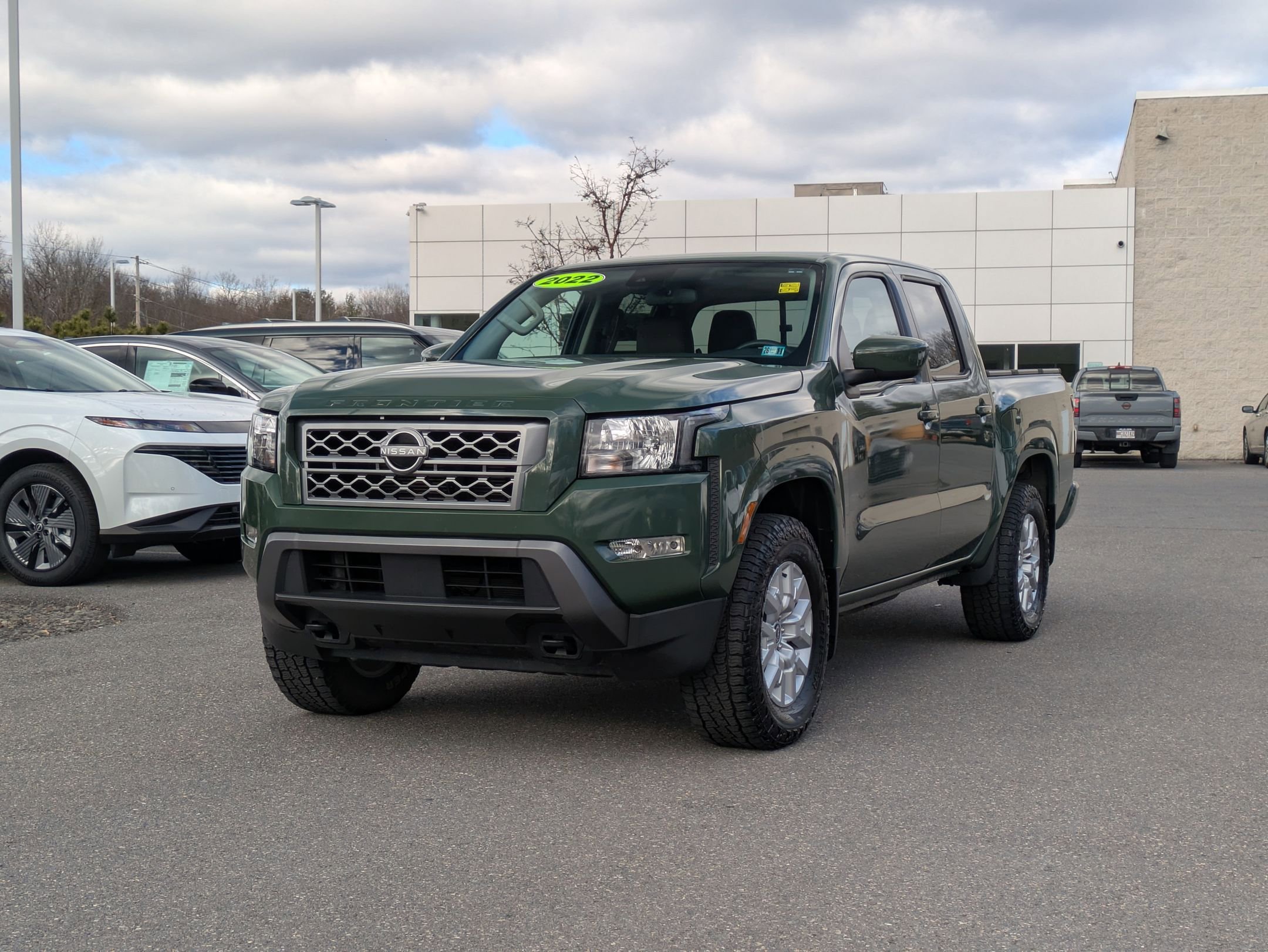 2022 Nissan Frontier SV photo 3