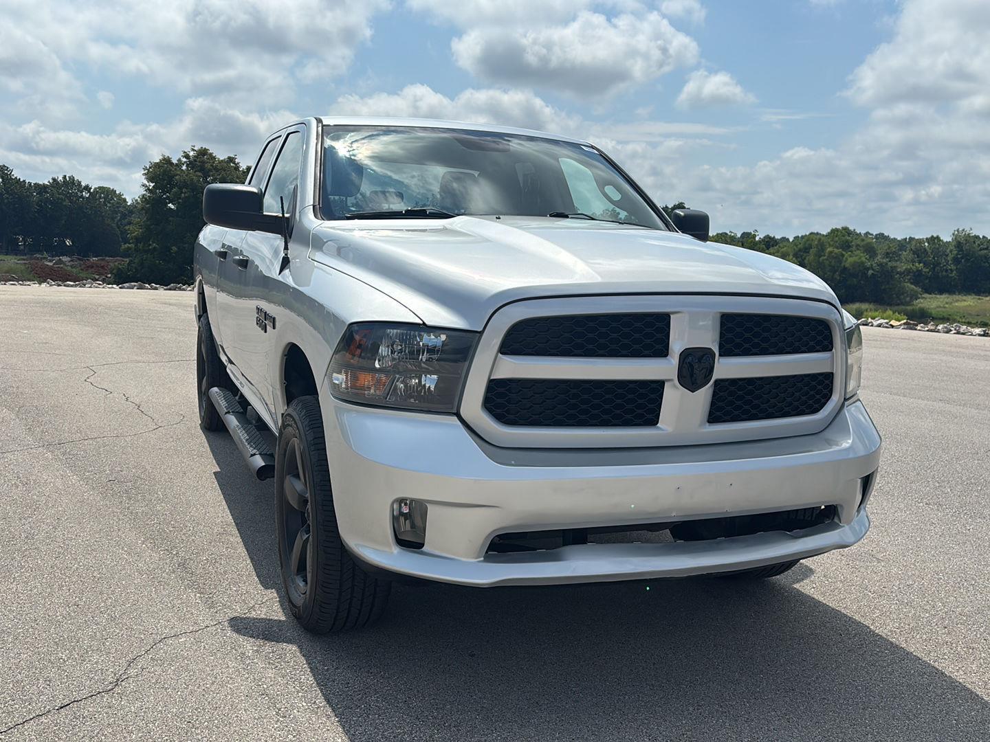 2018 Ram 1500 Express photo 2