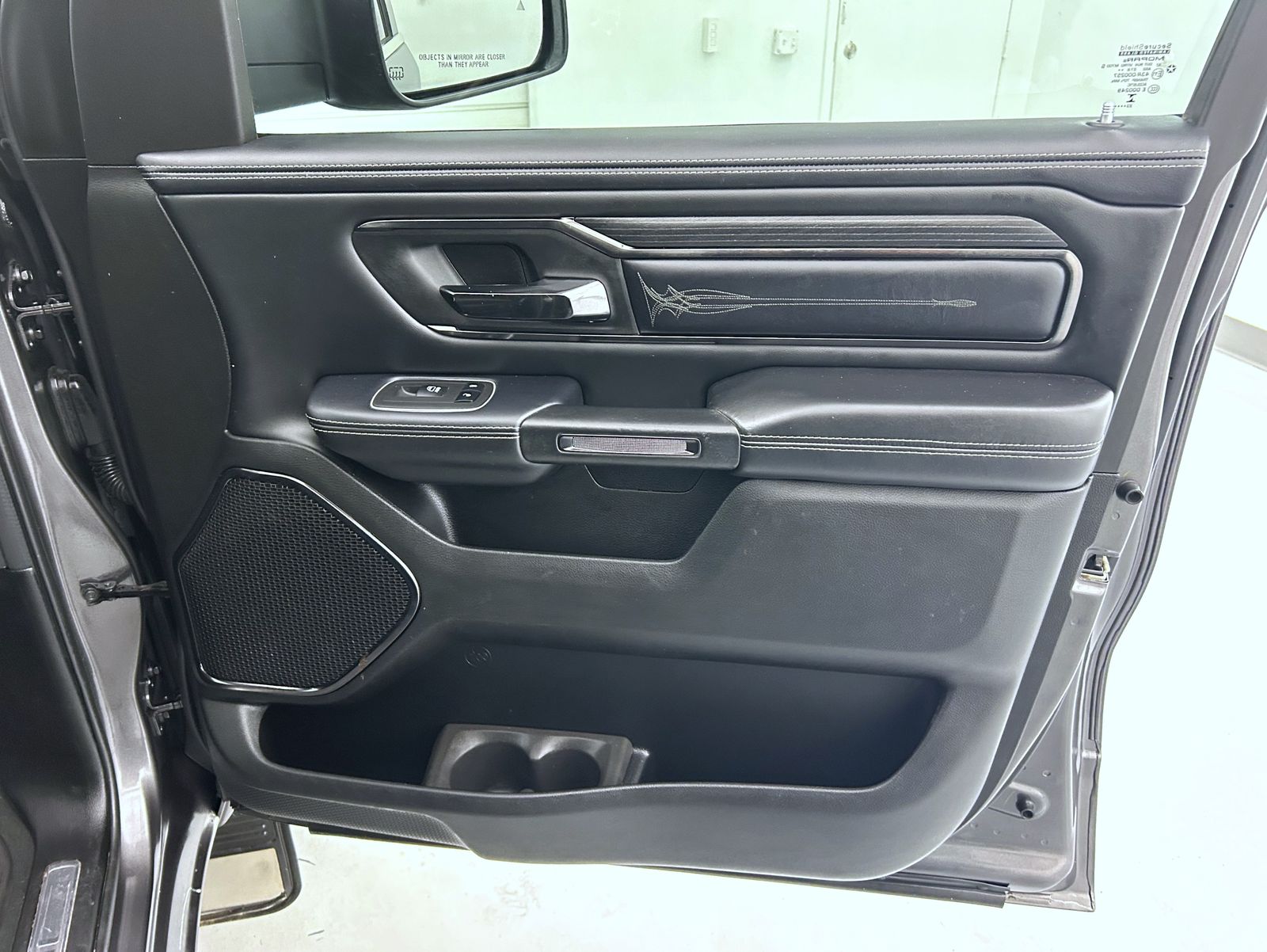2024 Ram 1500 Limited photo 16