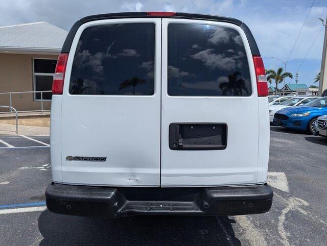 2019 Chevrolet Express Cargo Van 2500 photo 4
