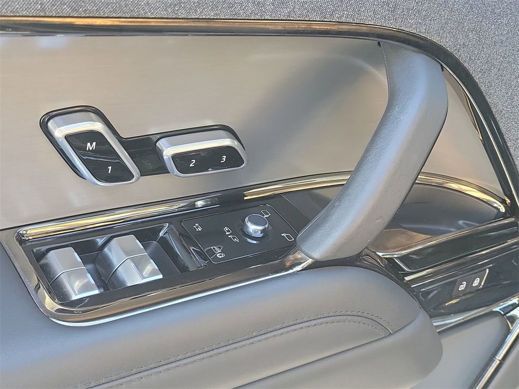 2023 Land Rover Range Rover Sport SE photo 23