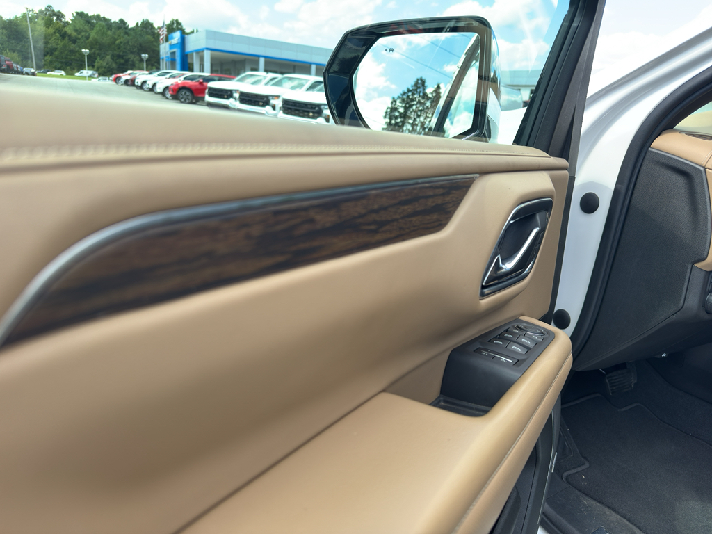 2021 Chevrolet Suburban Premier photo 12