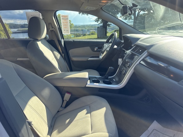 2013 Ford Edge SE photo 7