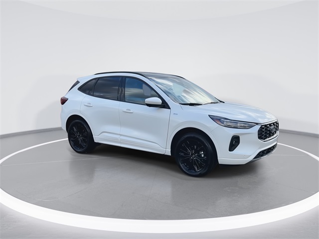 2026 Ford Escape ST-Line Elite photo 2