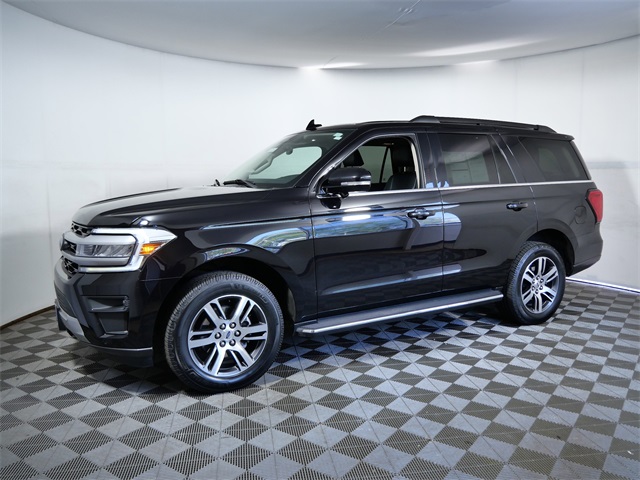 2022 Ford Expedition XLT photo 4