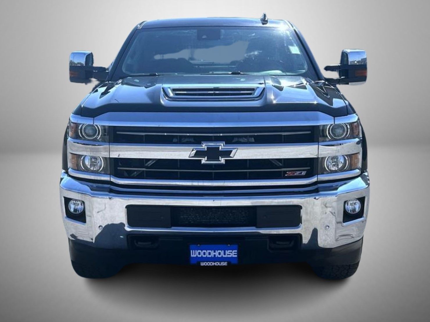 2019 Chevrolet Silverado 2500HD LTZ photo 2