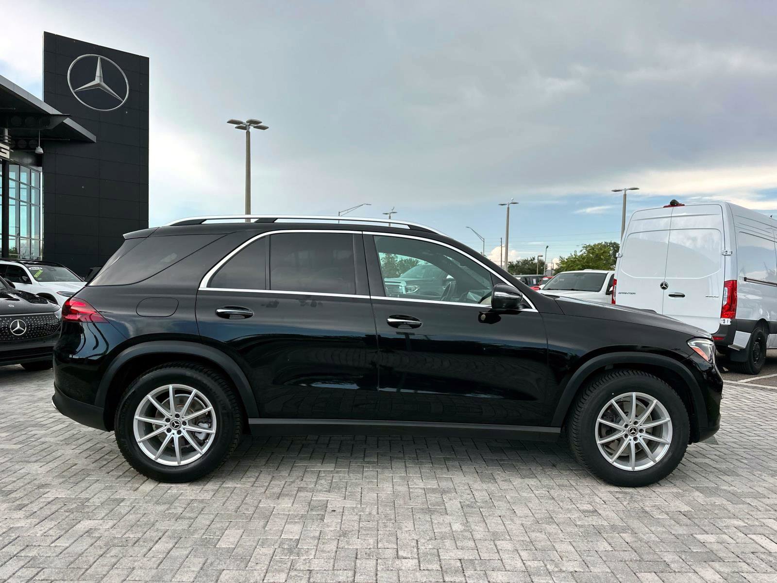 2024 Mercedes Benz GLE 350 photo 2
