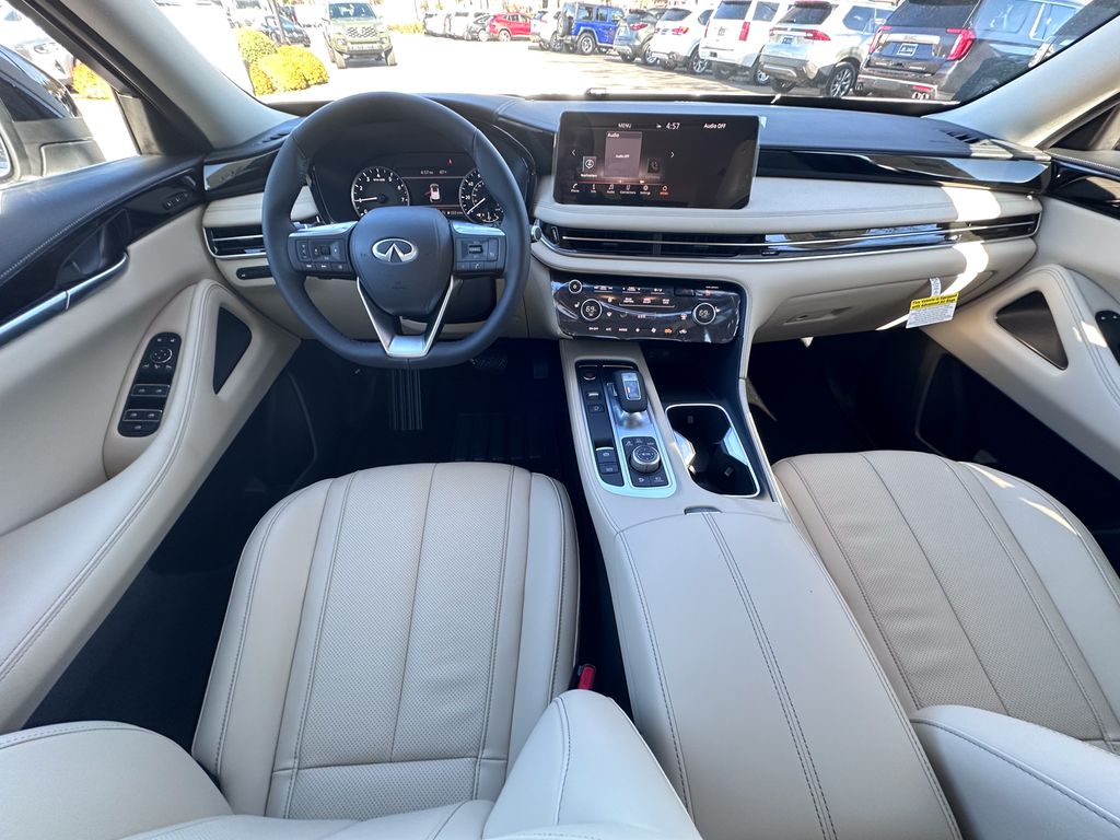 2025 Infiniti QX60 Pure photo 2