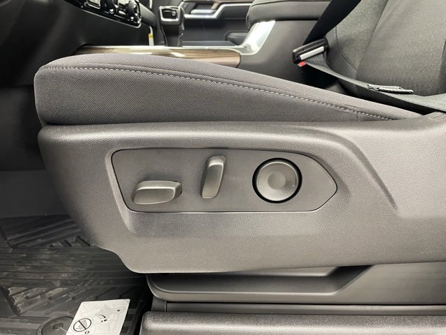 2025 Chevrolet Silverado 1500 RST photo 11