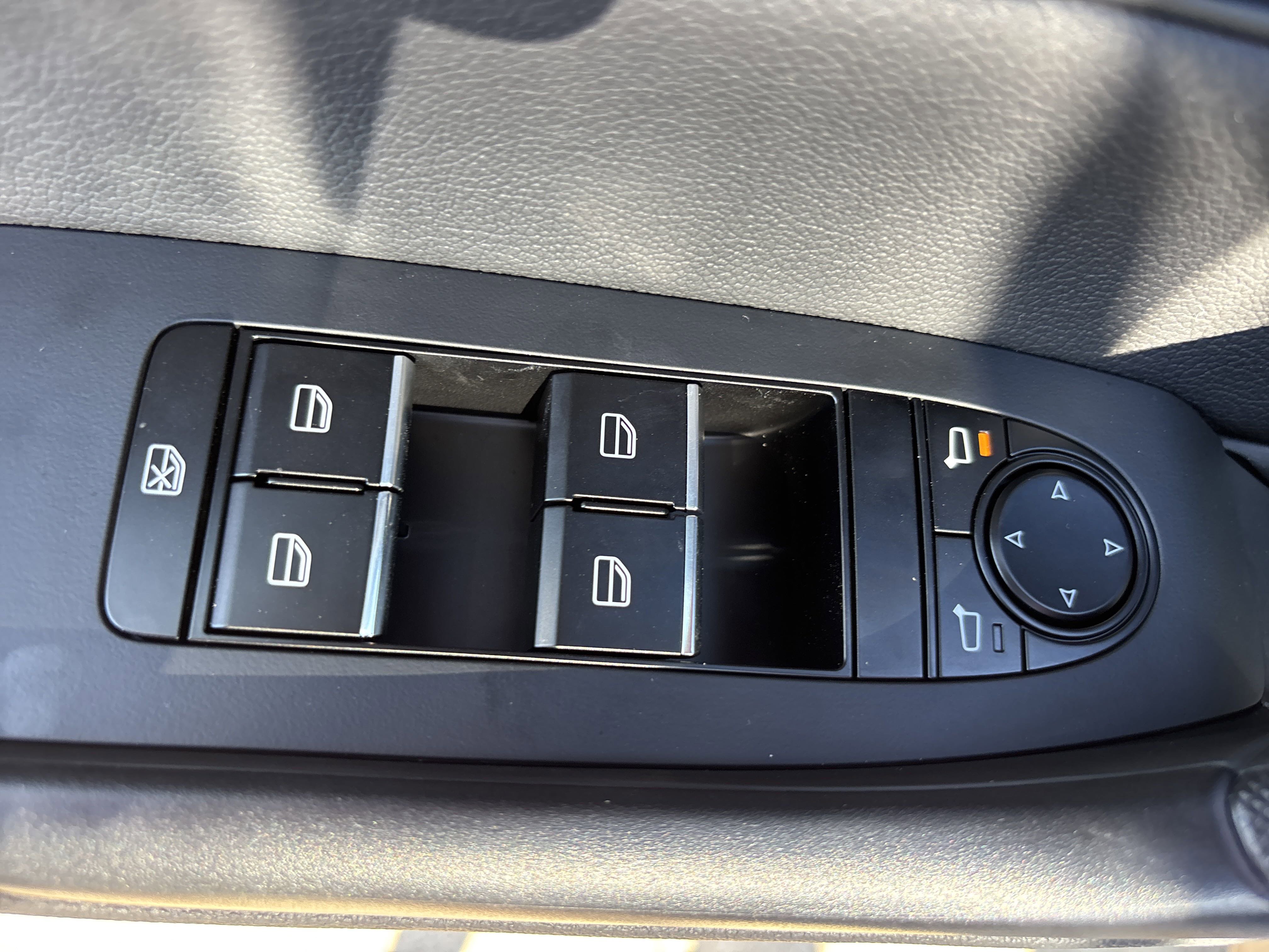 2026 Mazda CX-50 Premium photo 3