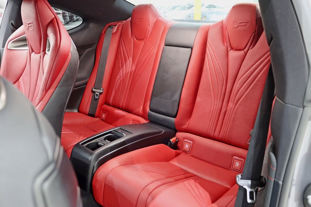 2015 Lexus RC F photo 28