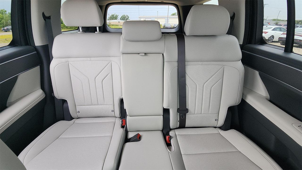 2026 Hyundai Santa Fe SEL photo 19