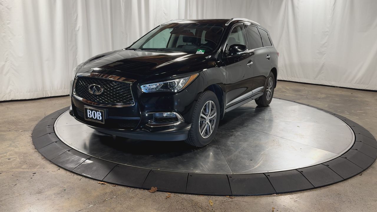 2019 Infiniti QX60 Luxe photo 2