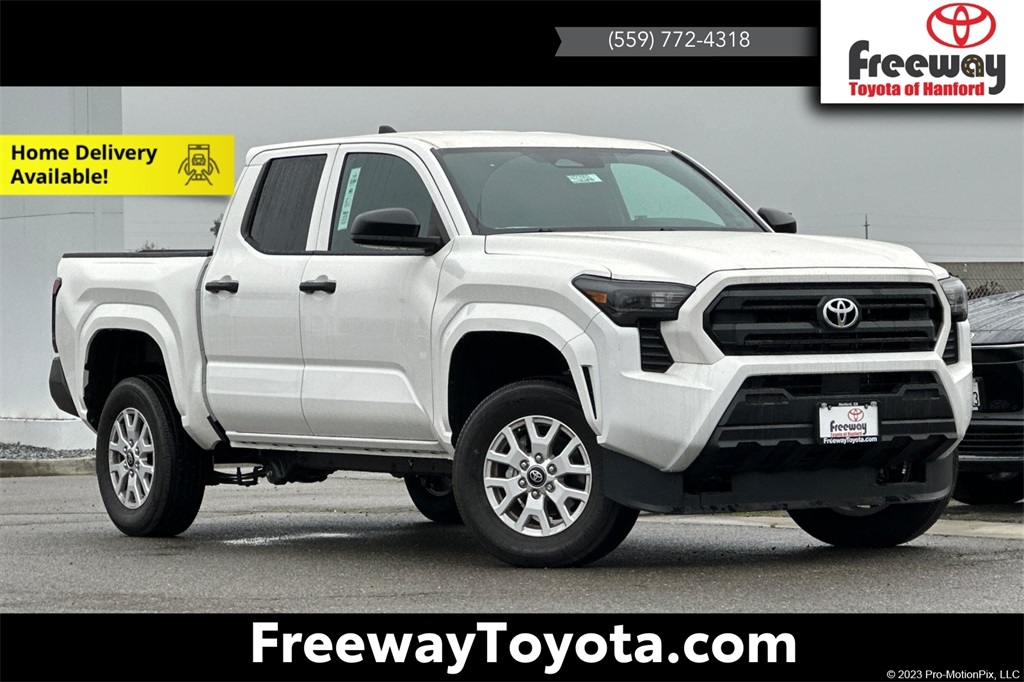 2025 Toyota Tacoma SR's photo