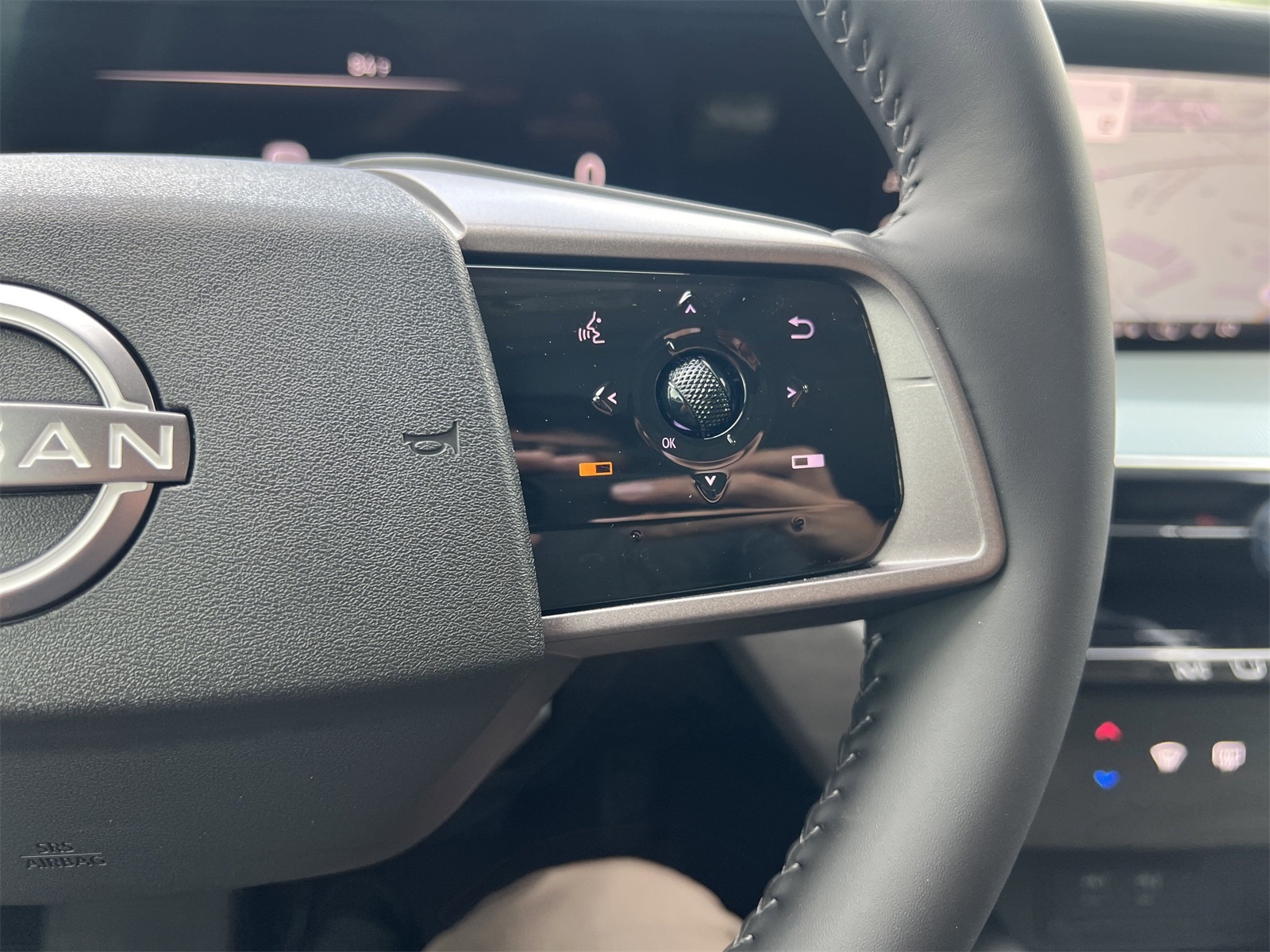 2025 Nissan Murano SL photo 8