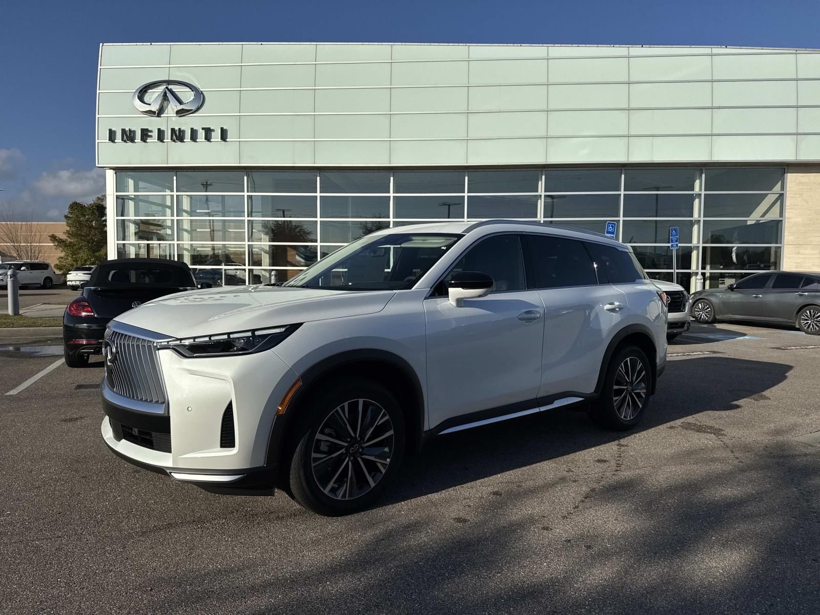 2026 INFINITI QX60 LUXE's photo