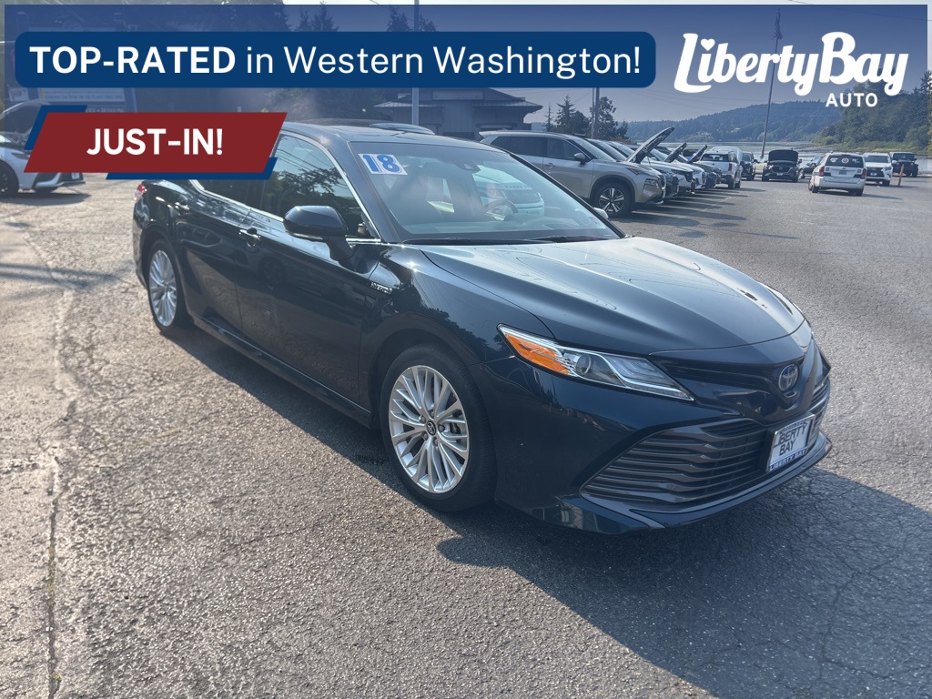 2018 Toyota Camry SE XLE Hybrid photo 3