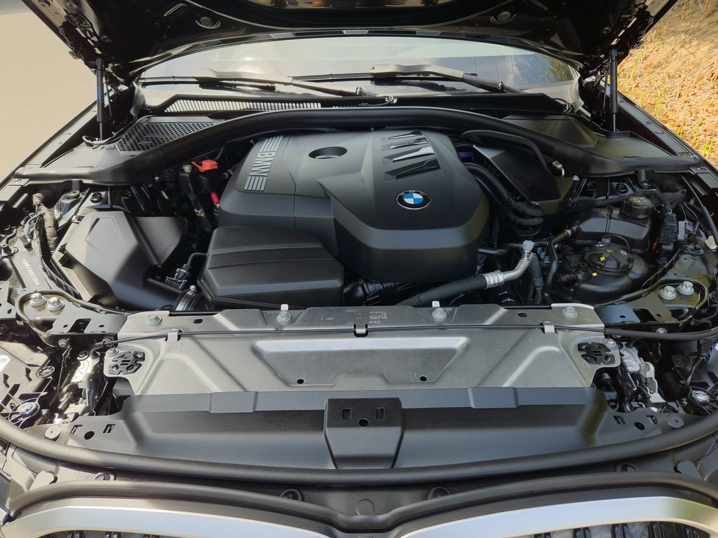 2025 Bmw 330i photo 23
