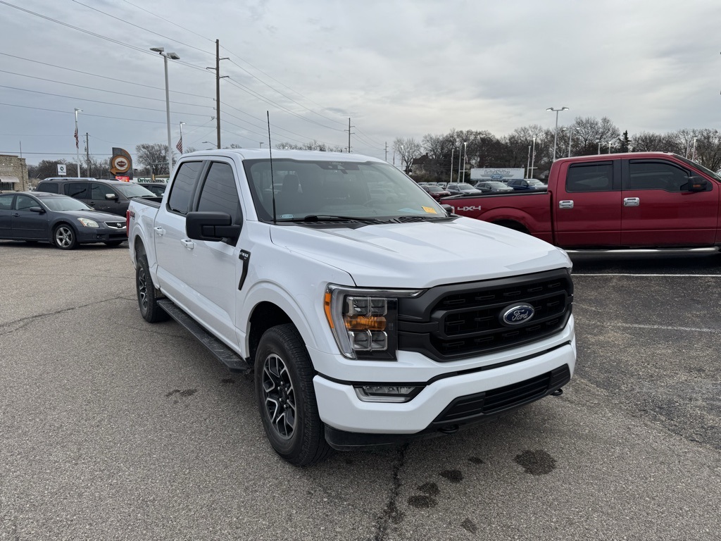 2022 Ford F-150 XLT's photo
