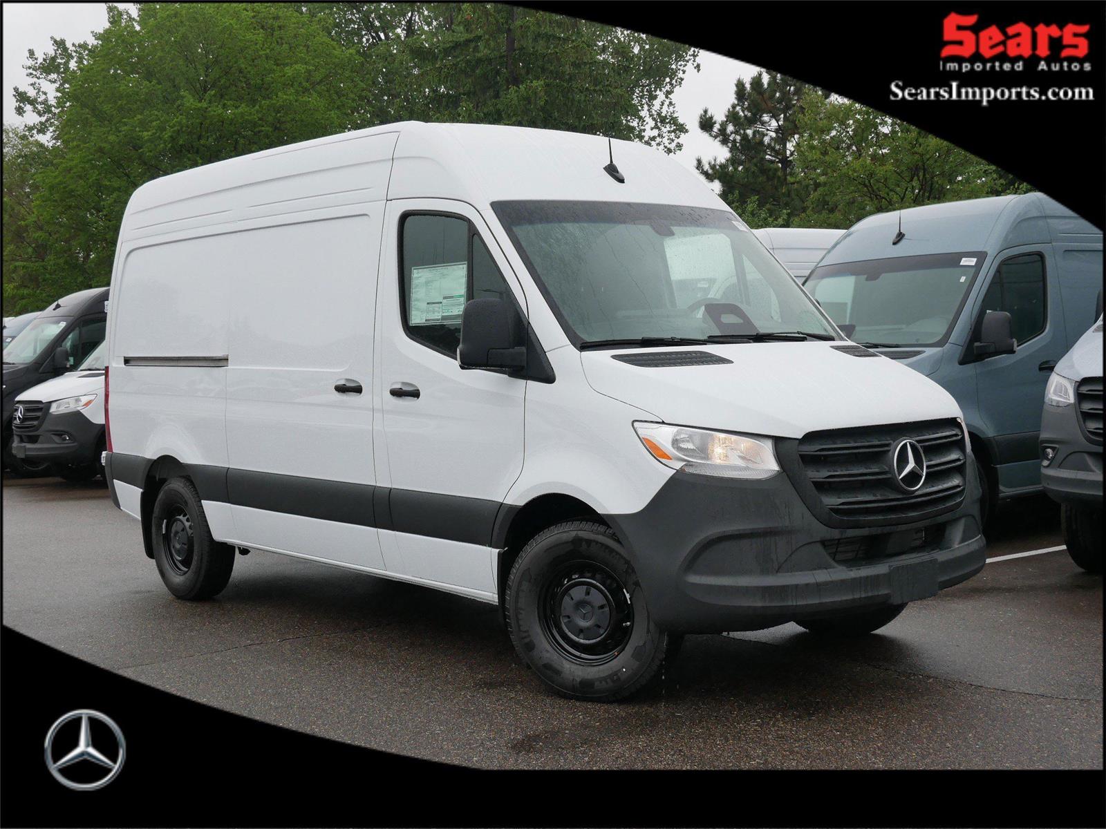 2025 Mercedes-Benz Sprinter Cargo Van Base's photo