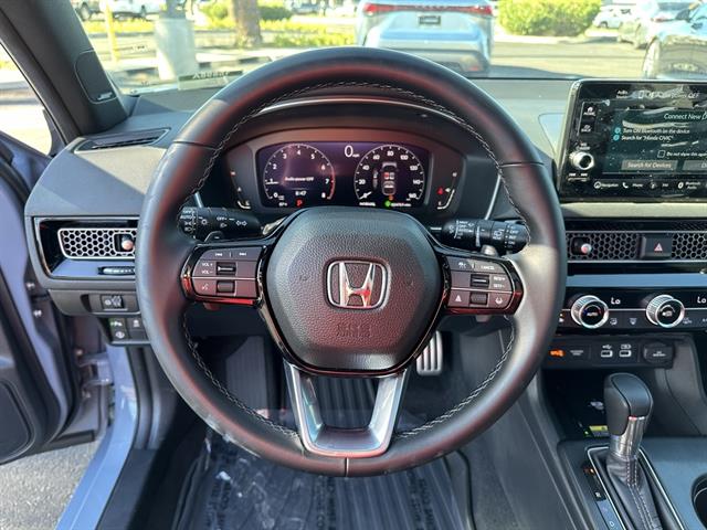 2022 Honda Civic Hatchback Sport Touring photo 17