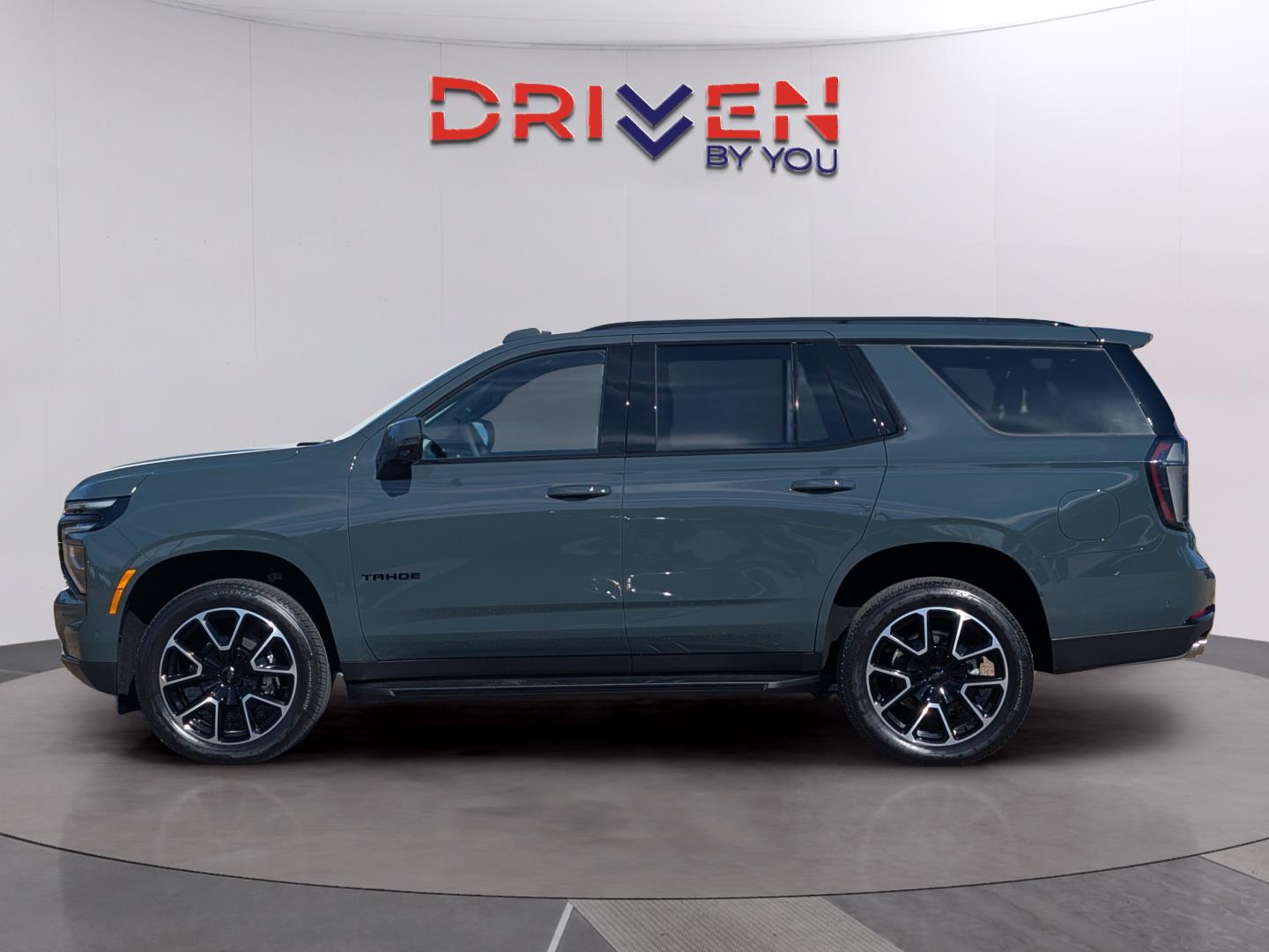 2026 Chevrolet Tahoe RST photo 2