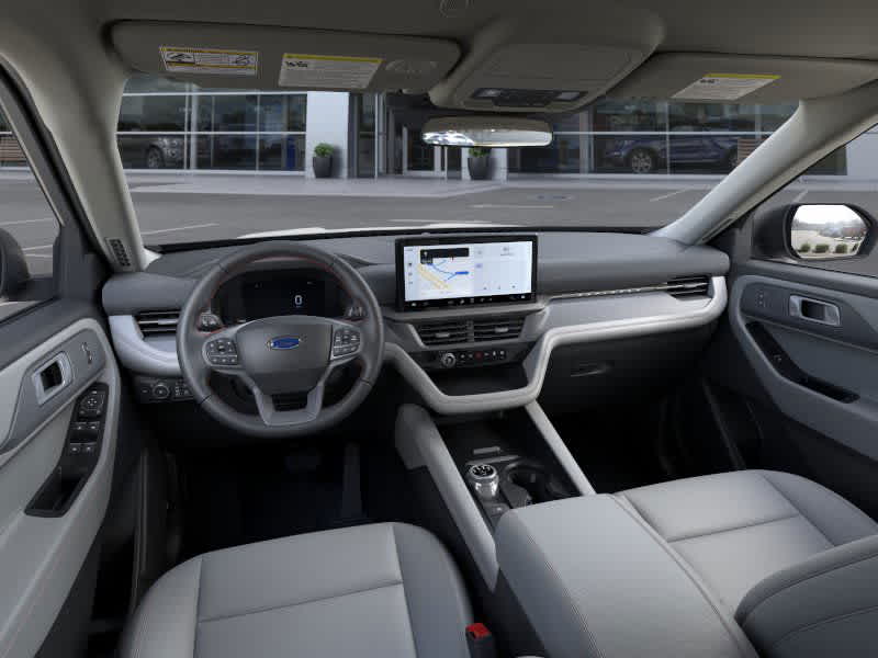 2025 Ford Explorer photo 5