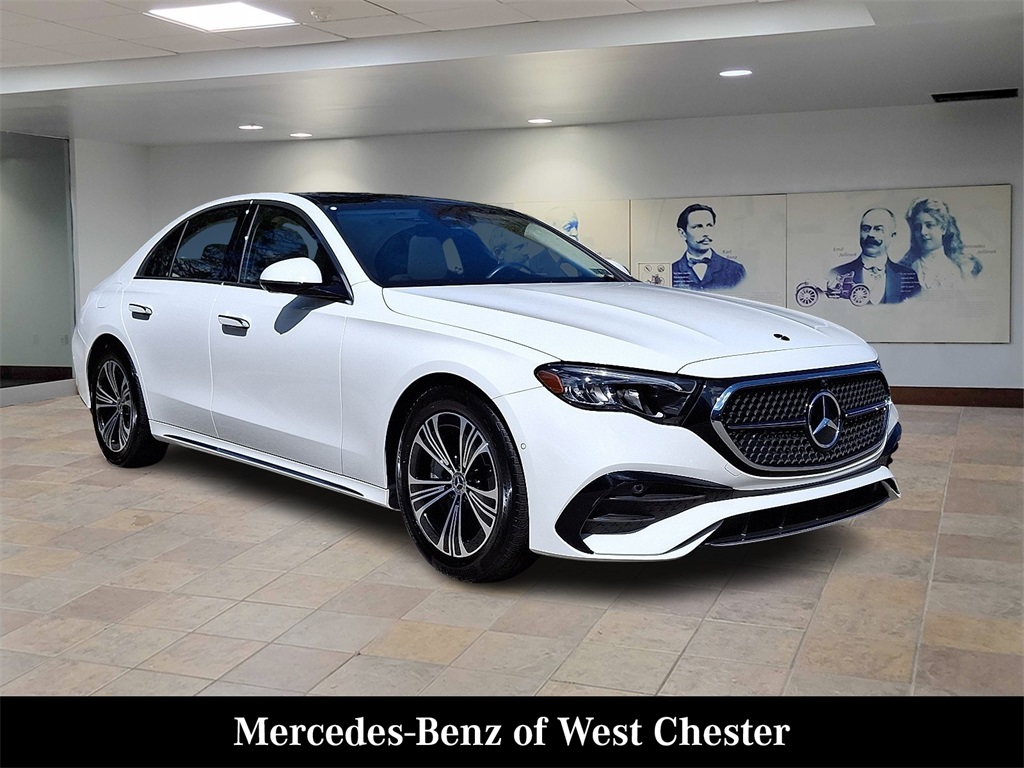 2025 Mercedes-Benz E-Class E450's photo