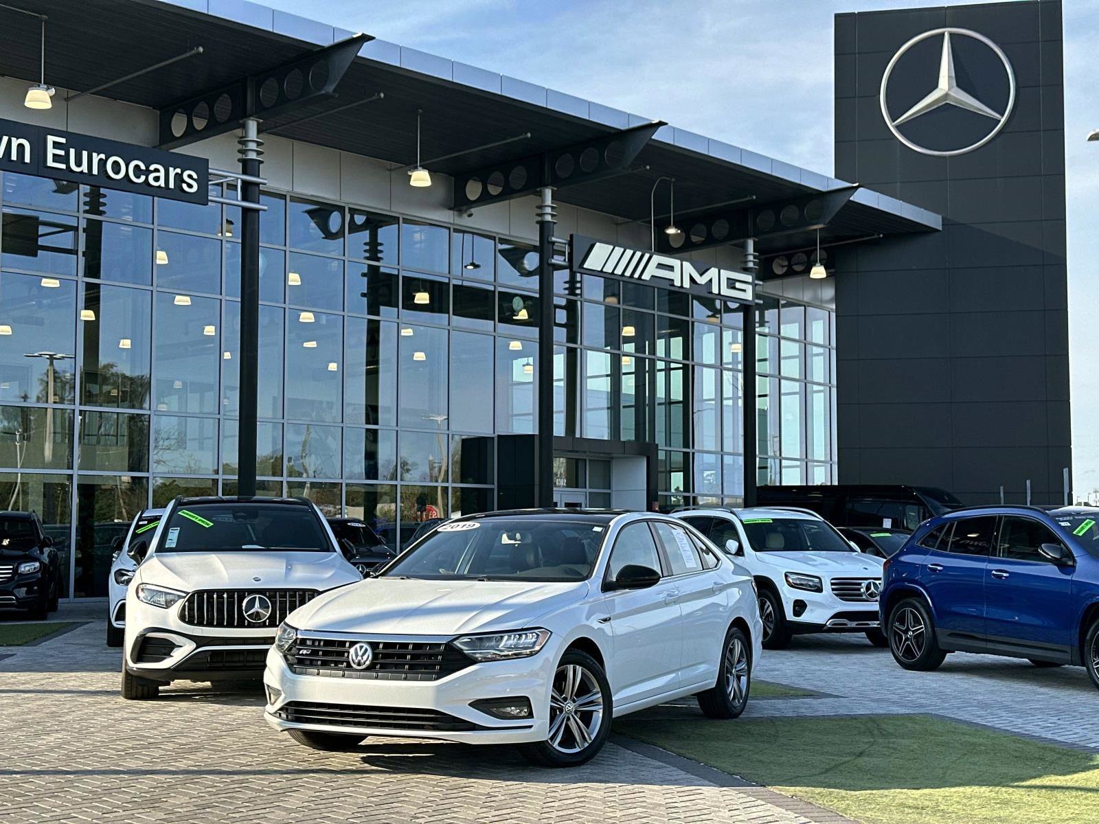 2019 Volkswagen Jetta R-Line's photo