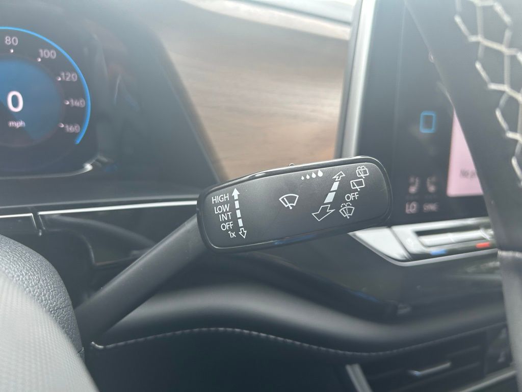 2026 Volkswagen Atlas SE Technology photo 13