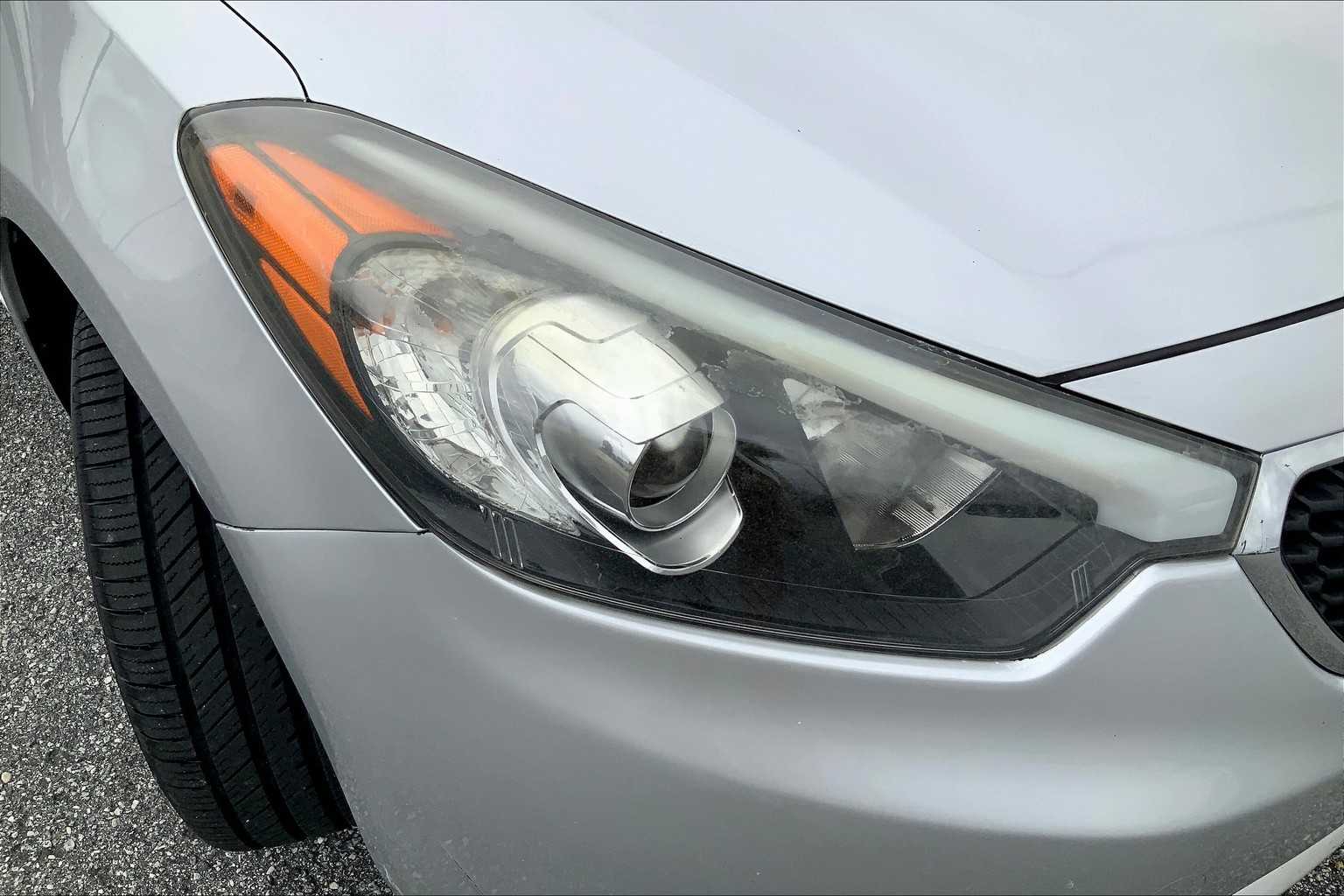 2016 Kia Forte LX photo 24