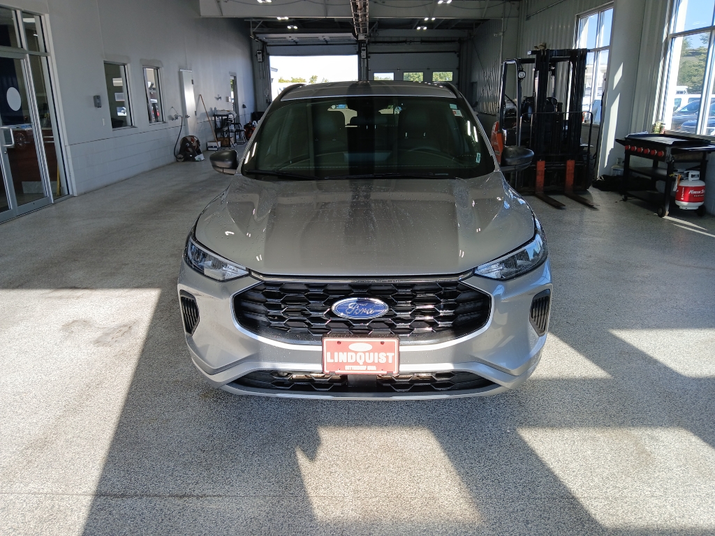 2023 Ford Escape ST-Line photo 3