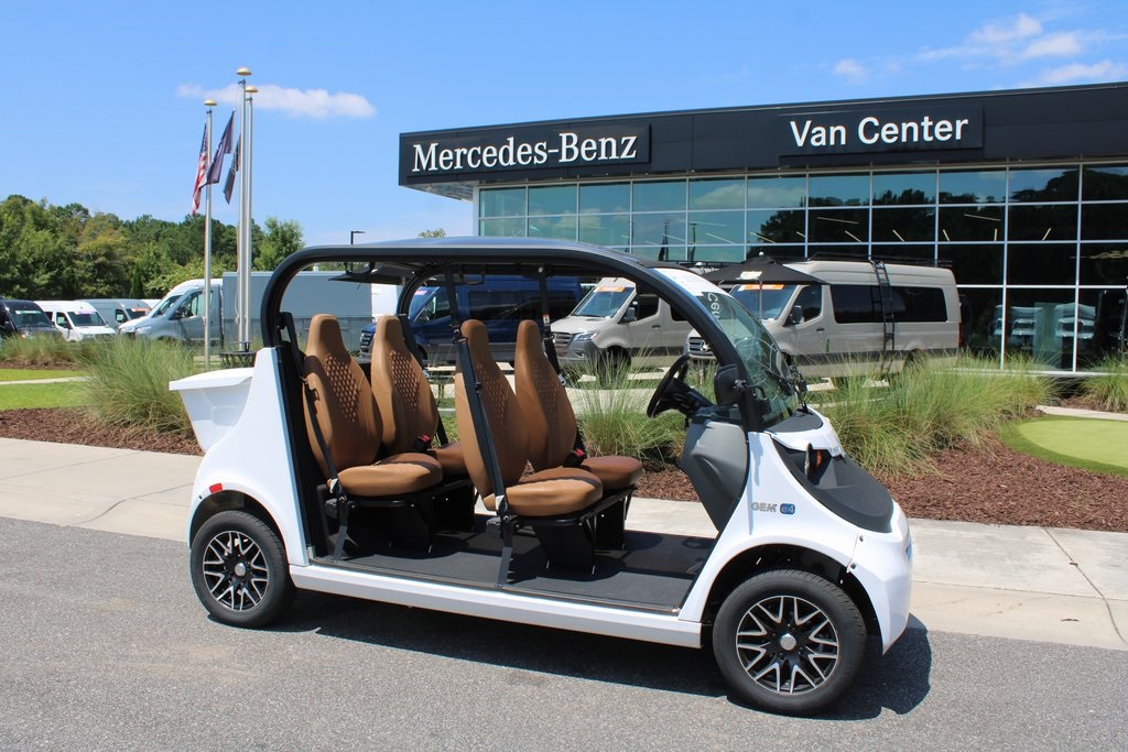 2022 Mercedes Benz E photo 2