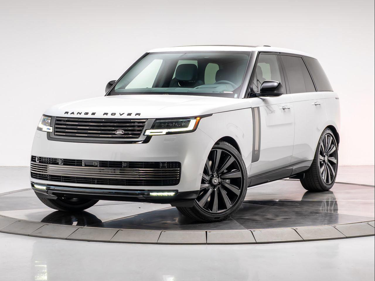 2025 Land Rover Range Rover SV's photo