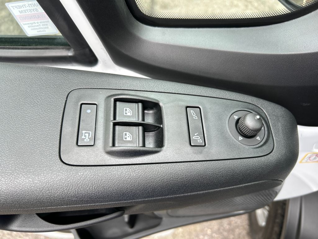 2026 Ram ProMaster 3500 Tradesman photo 3