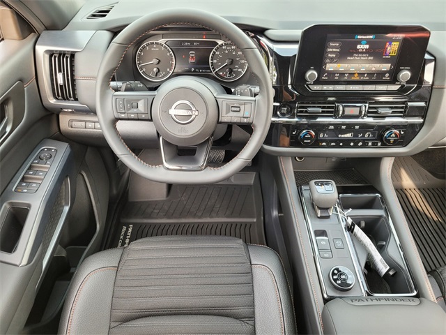 2025 Nissan Pathfinder Rock Creek photo 11