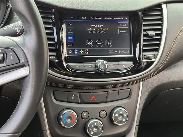 2022 Chevrolet Trax LT photo 16