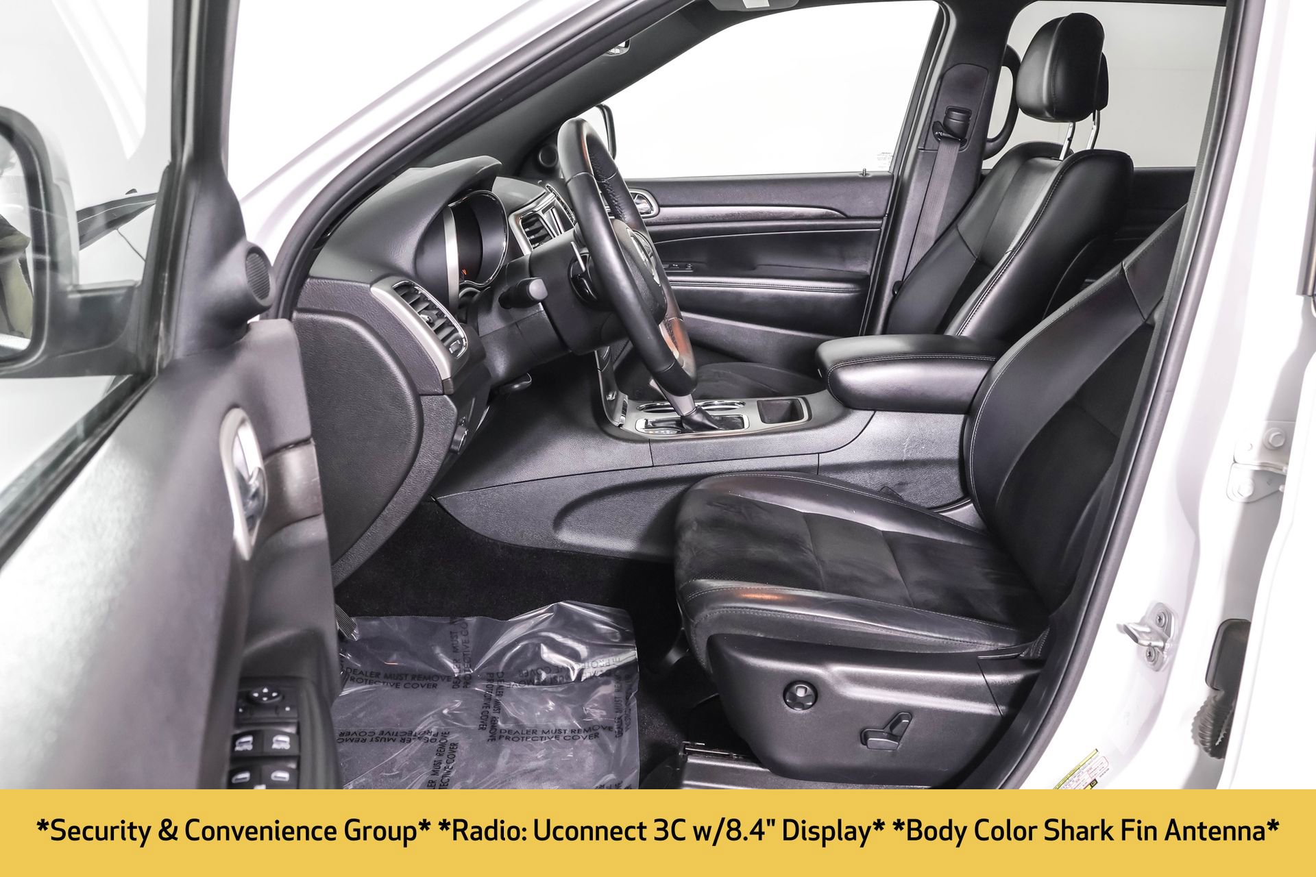 2017 Jeep Grand Cherokee Altitude photo 4