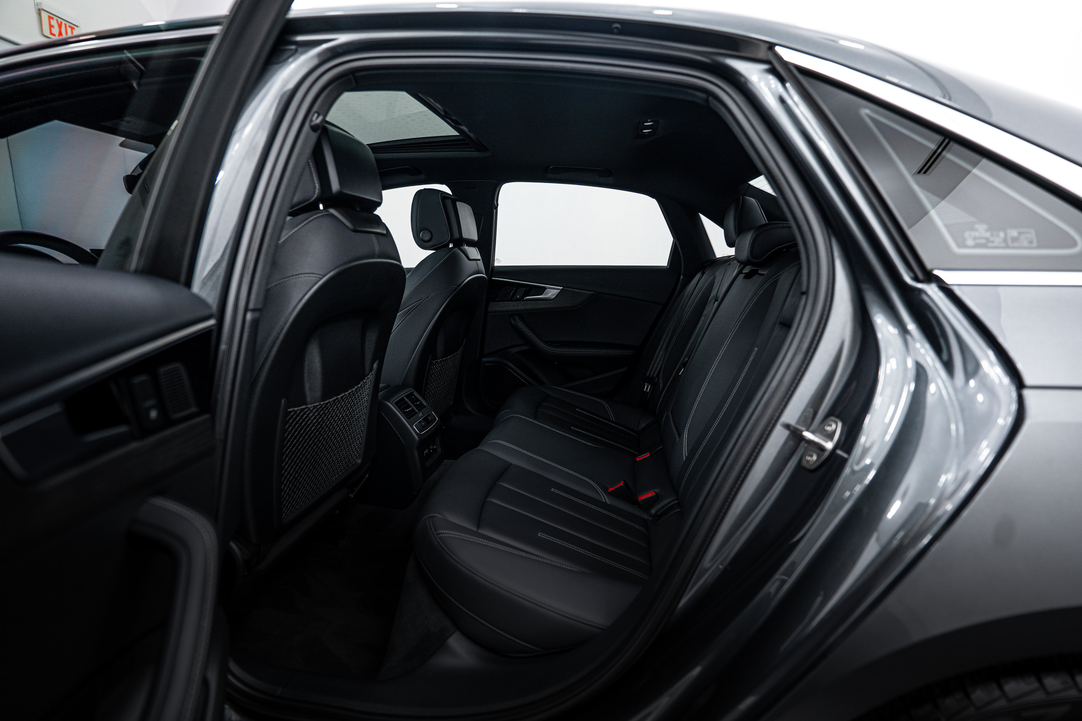 2020 Audi A4 Quattro Premium Plus photo 13