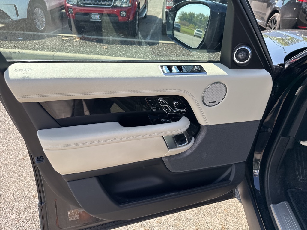 2019 Land Rover Range Rover SuperCharged photo 10