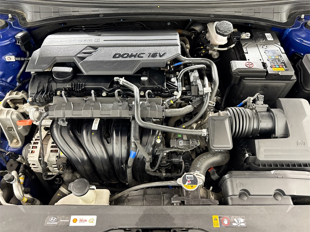 2022 Hyundai Elantra SEL photo 18
